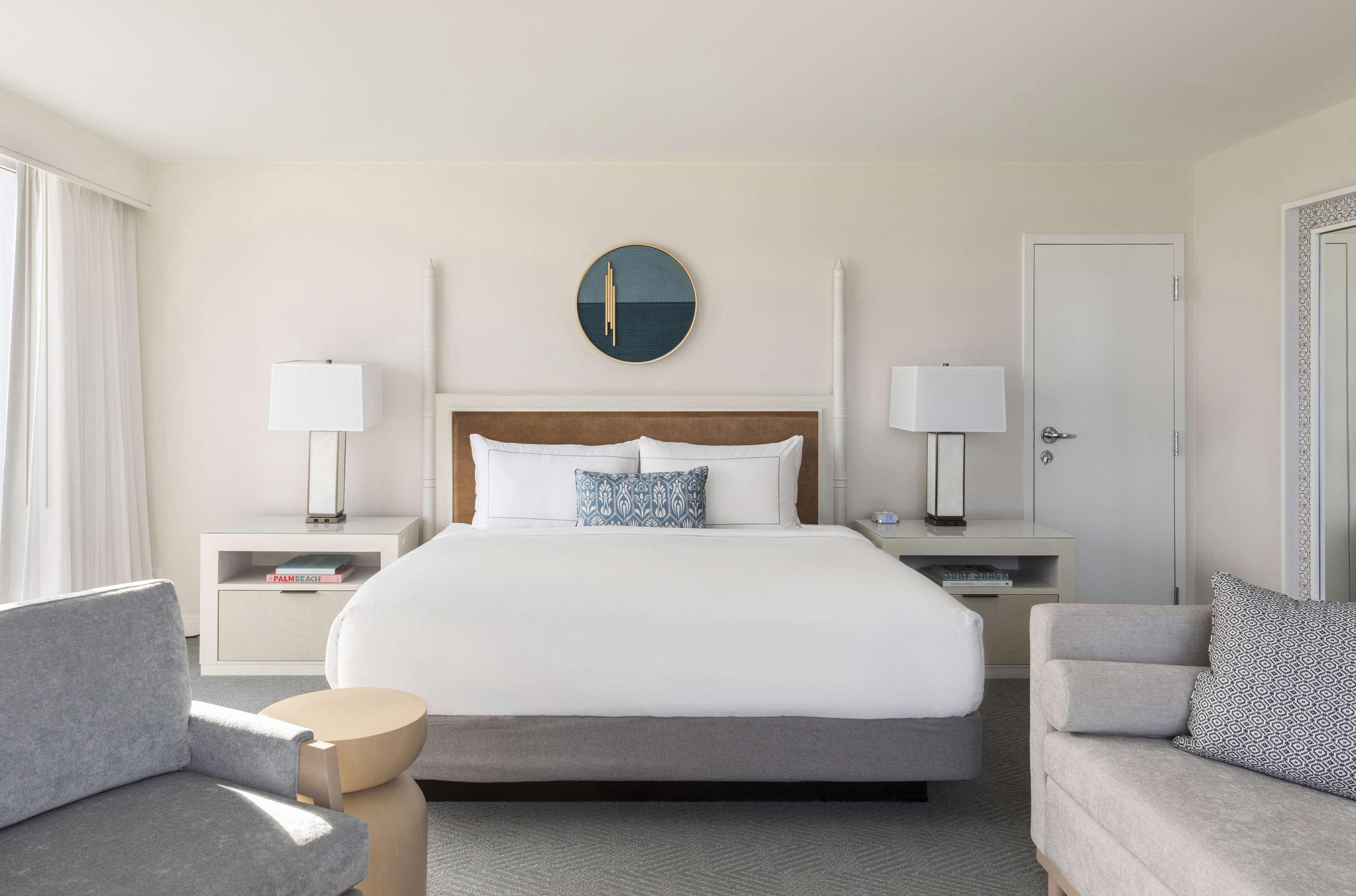 The Singer Oceanfront Resort, Curio Collection By Hilton Riviera Beach Luaran gambar