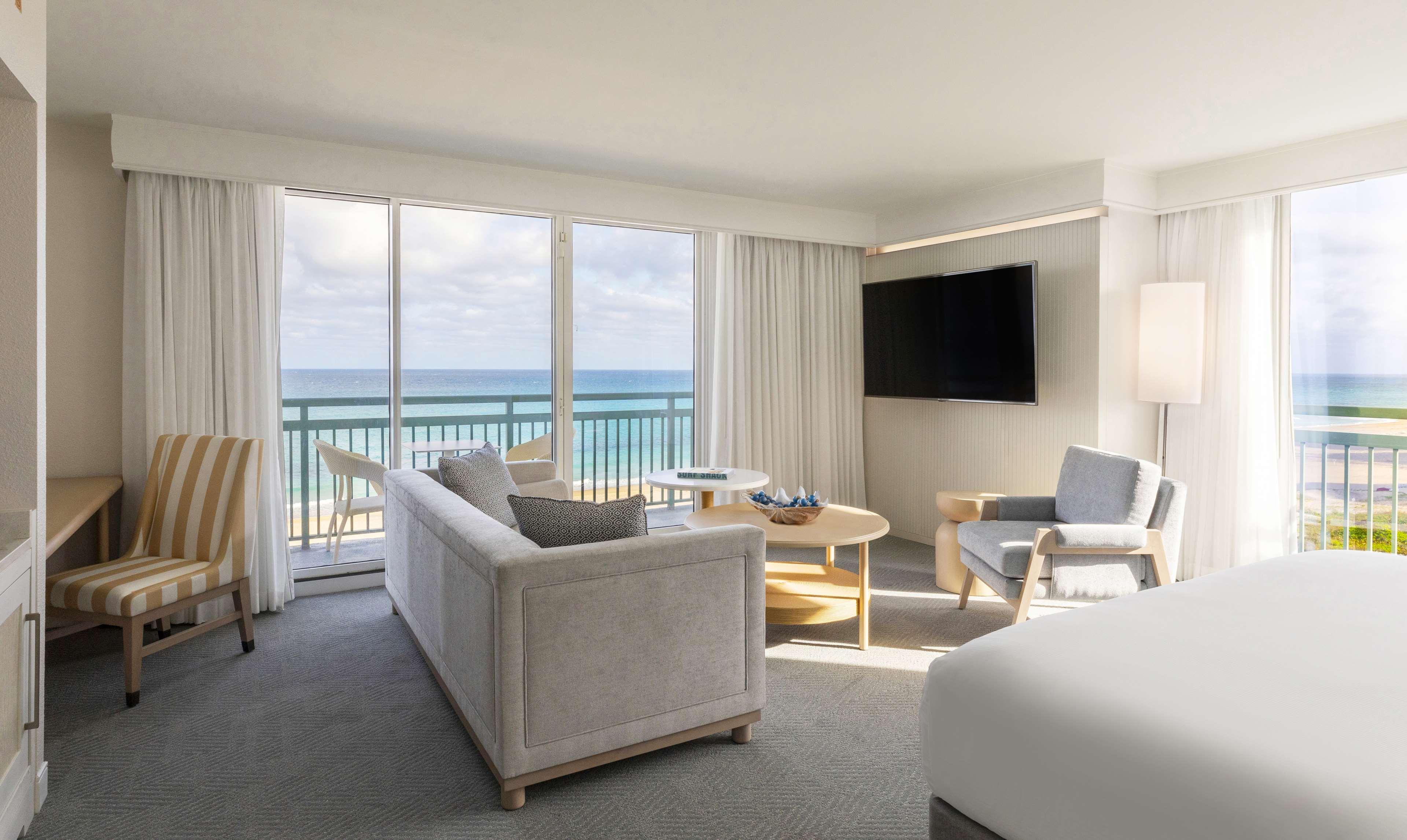 The Singer Oceanfront Resort, Curio Collection By Hilton Riviera Beach Luaran gambar