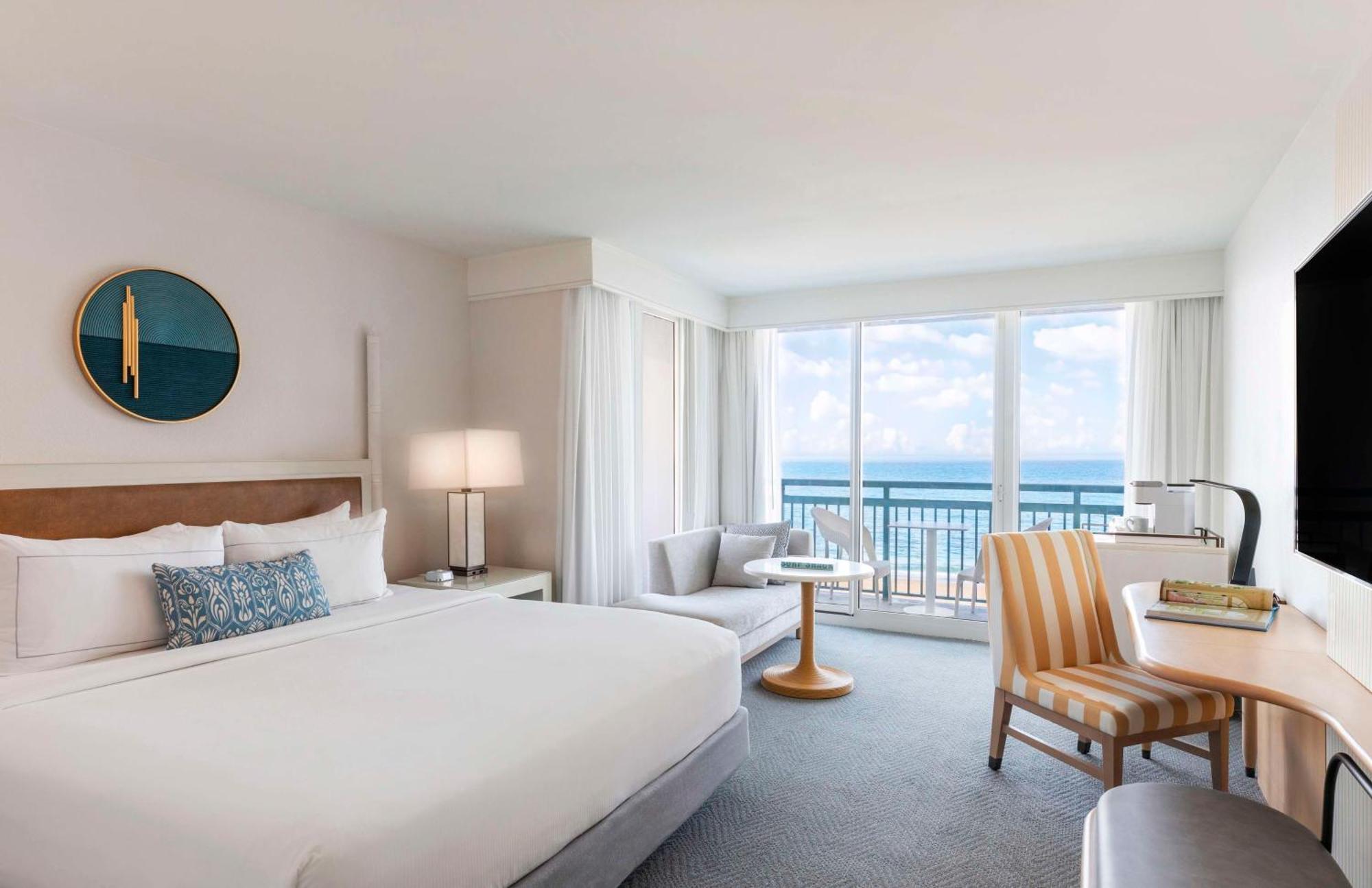 The Singer Oceanfront Resort, Curio Collection By Hilton Riviera Beach Luaran gambar