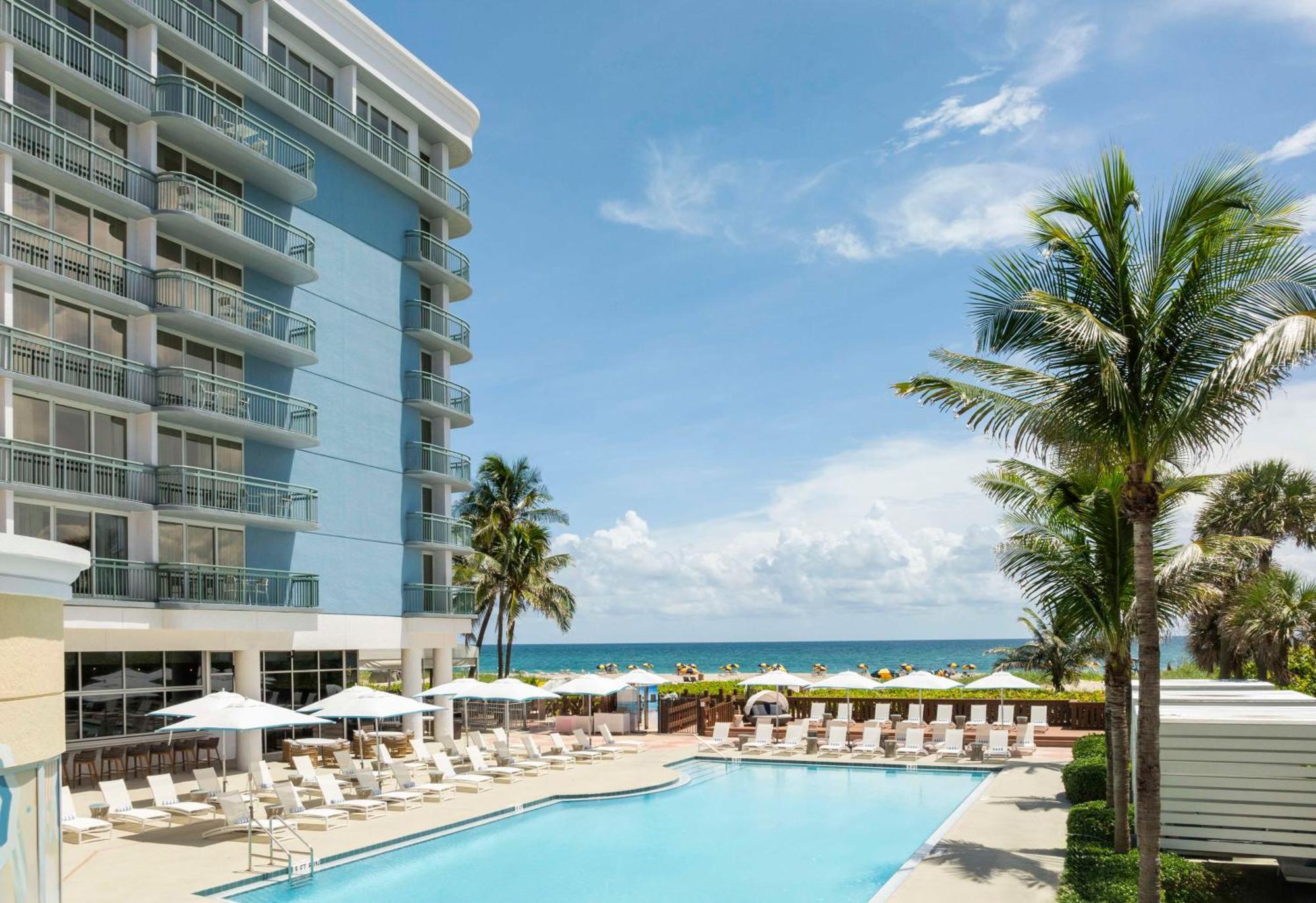 The Singer Oceanfront Resort, Curio Collection By Hilton Riviera Beach Luaran gambar