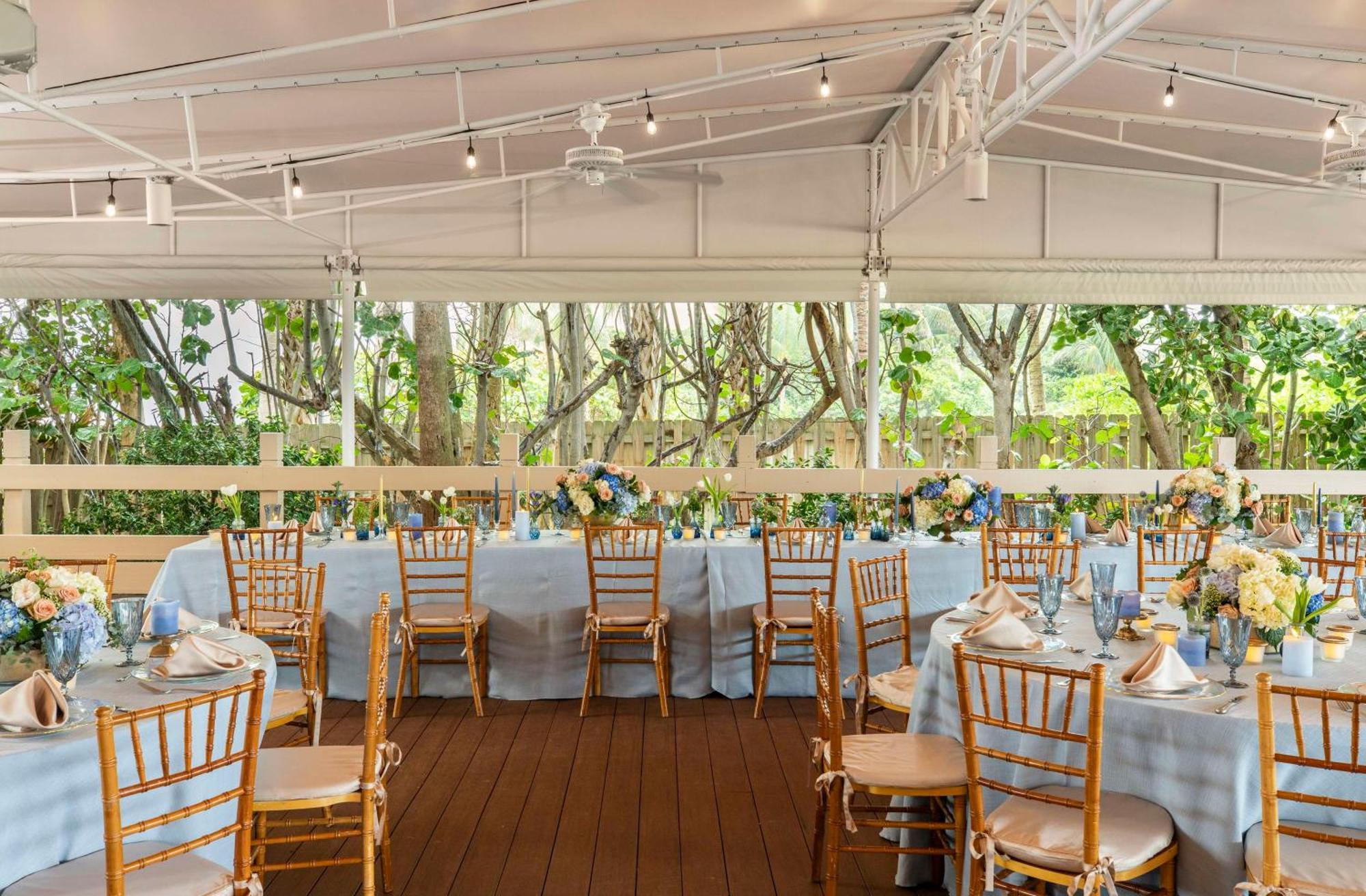 The Singer Oceanfront Resort, Curio Collection By Hilton Riviera Beach Luaran gambar